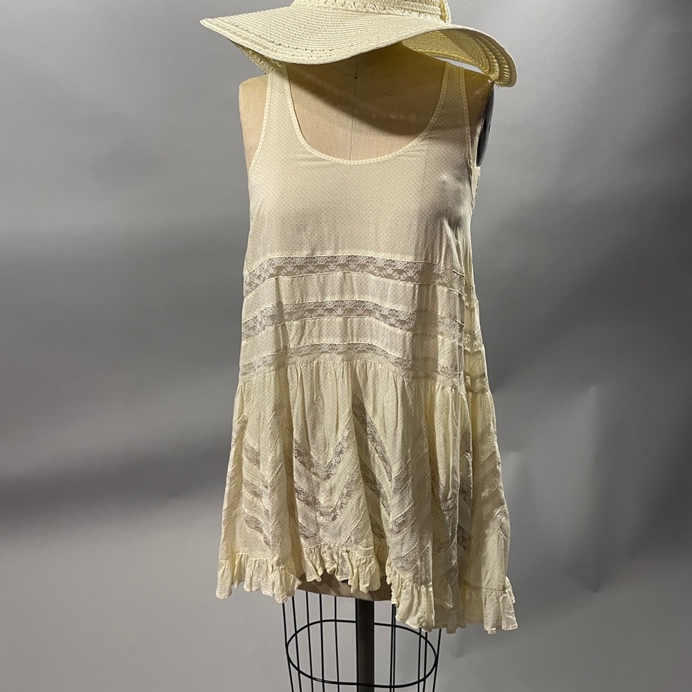 NWT!!! Free People Swingy Lace Inset Tunic
